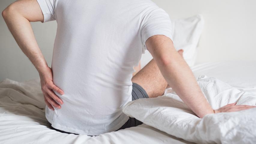 Matratzen-Topper FAQ-Bei Rückenschmerzen kann ein Matratzen-Topper Linderung schaffen. Aber der Gang zum Arzt bei anhaltenden Schmerzen solltest du nicht auf die lange Bank schieben